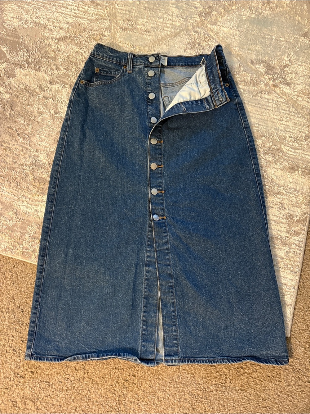 Women’s Dark Wash Denim Button-Front Midi Skirt